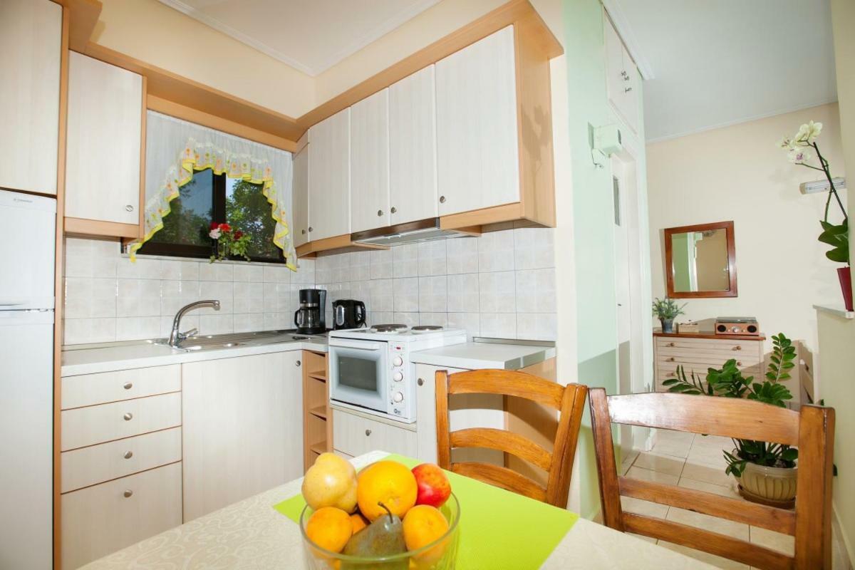 Filothei Apartments Mikrá Mandínia Eksteriør billede